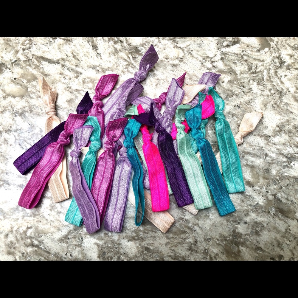20 Springtime Colorful Hair Ties!